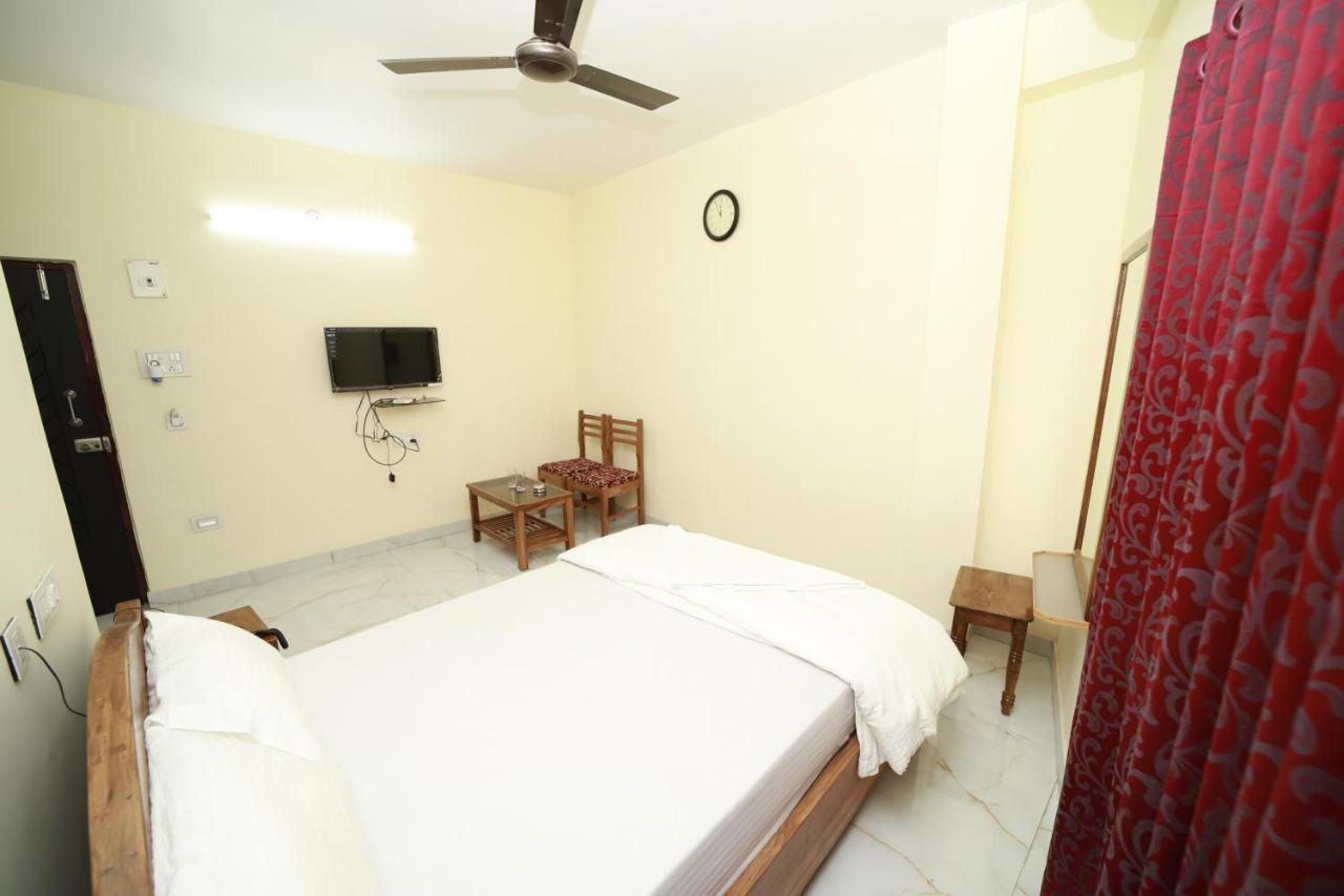 Rishika Guest House And Banquet コルカタ エクステリア 写真