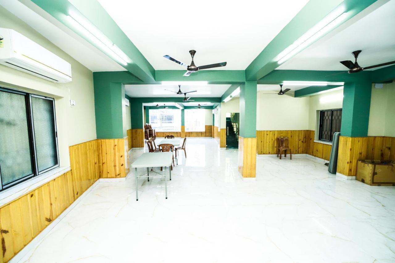 Rishika Guest House And Banquet コルカタ エクステリア 写真