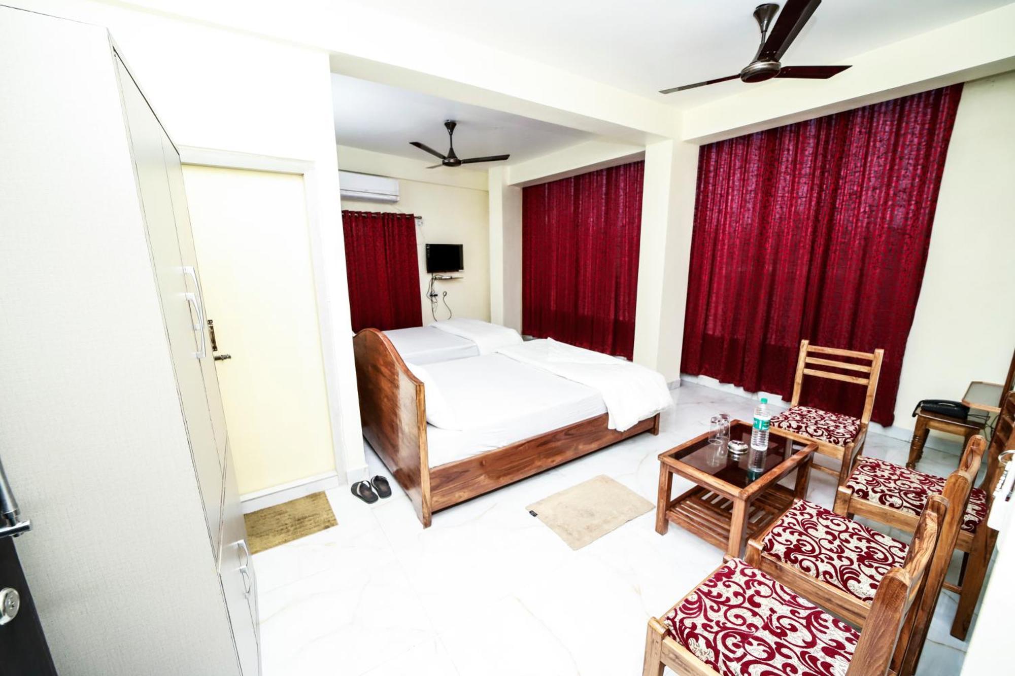 Rishika Guest House And Banquet コルカタ エクステリア 写真